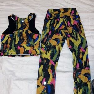 Lululemon matching workout top and leggings!